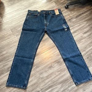 Levi’s 505 regular cut. 38 x 32